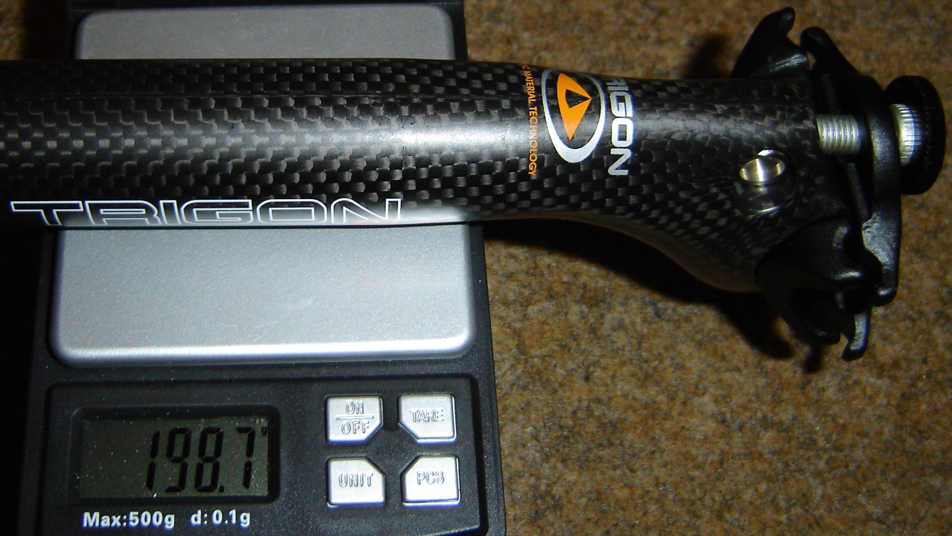 Trigon carbon seatpost 27,2x350mm